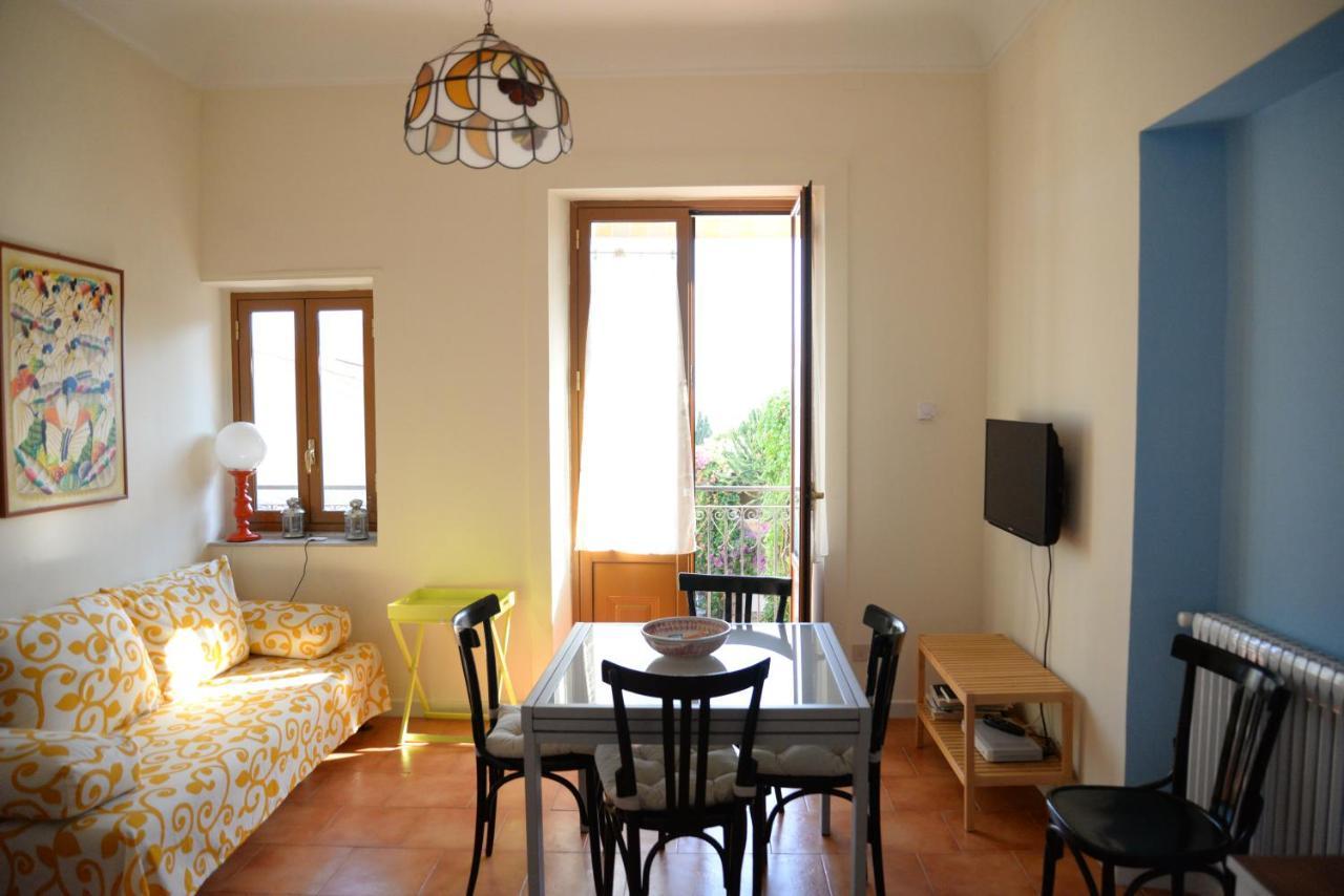 Casa Naumachie Relax In A Safe And Wonderful Place Taormina Esterno foto