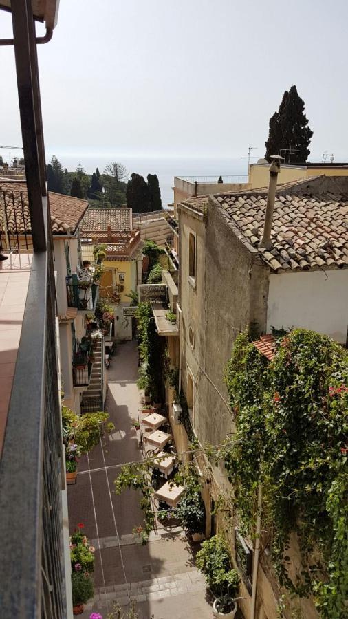 Casa Naumachie Relax In A Safe And Wonderful Place Taormina Esterno foto